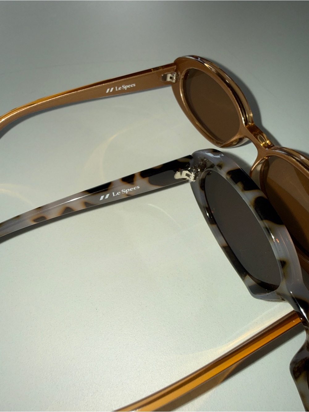 Le Specs Outta Love - 2 pairs Carmel and Tort - Picture 7 of 7